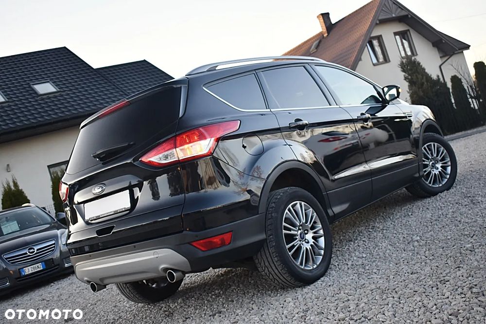 Ford Kuga 2.0 TDCi 2x4 Titanium - 39