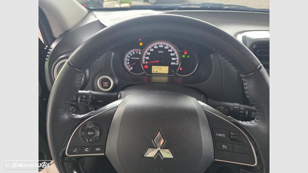 Mitsubishi Space Star 1.2 Intense Connect Edition - 11