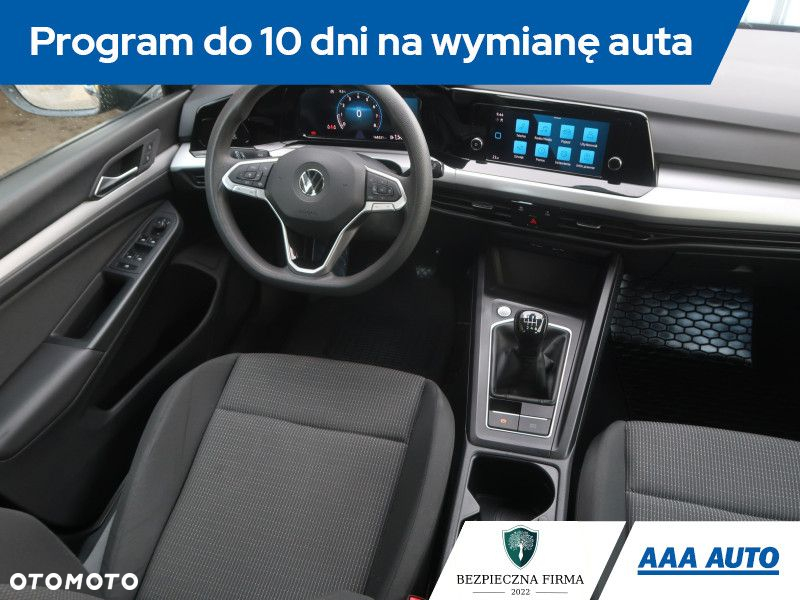 Volkswagen Golf - 8