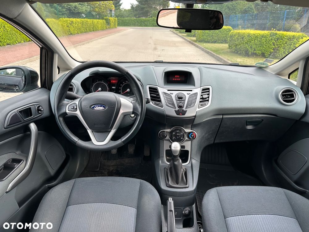 Ford Fiesta 1.25 Silver X - 17