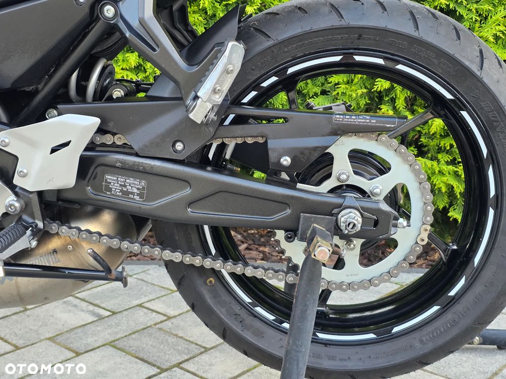 Kawasaki Z 650 - 25