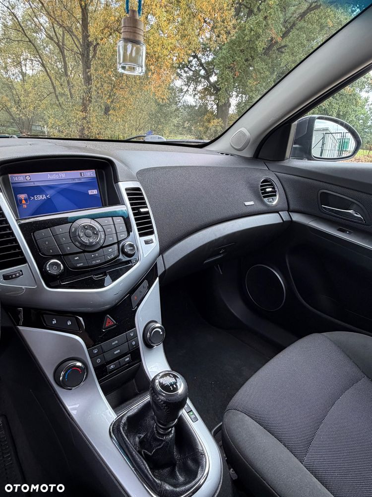 Chevrolet Cruze - 20