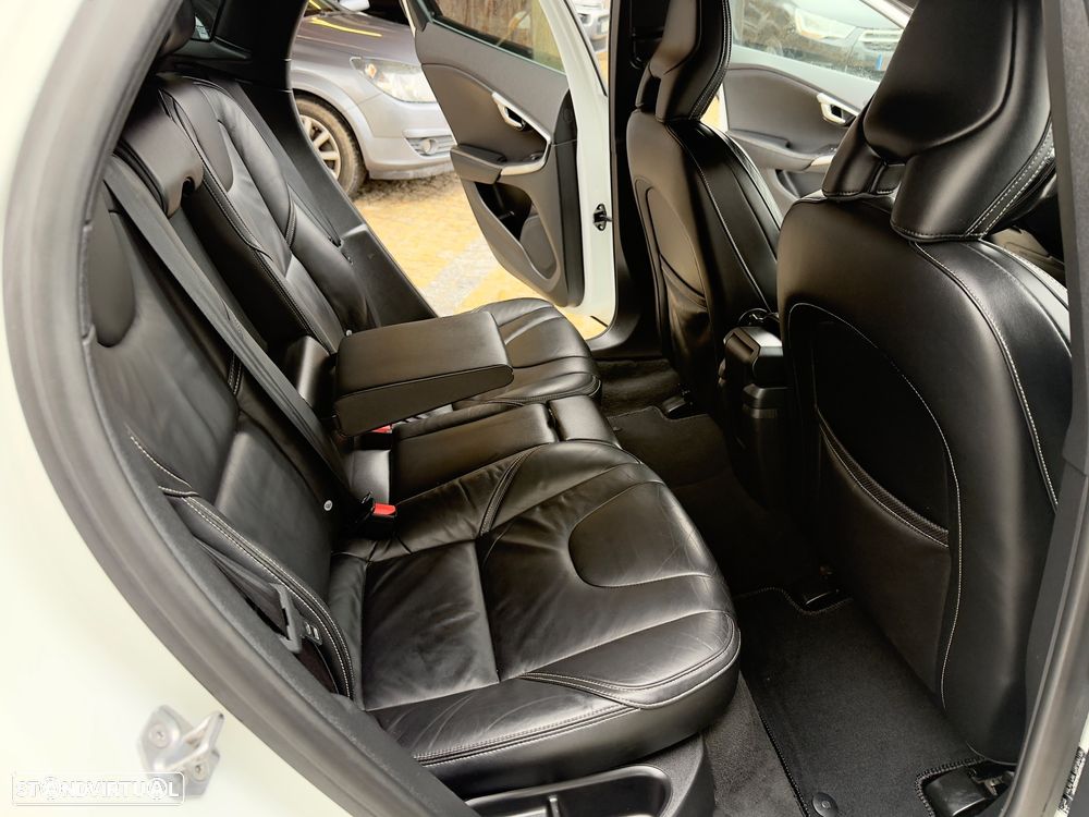 Volvo V40 D4 RDesign - 44