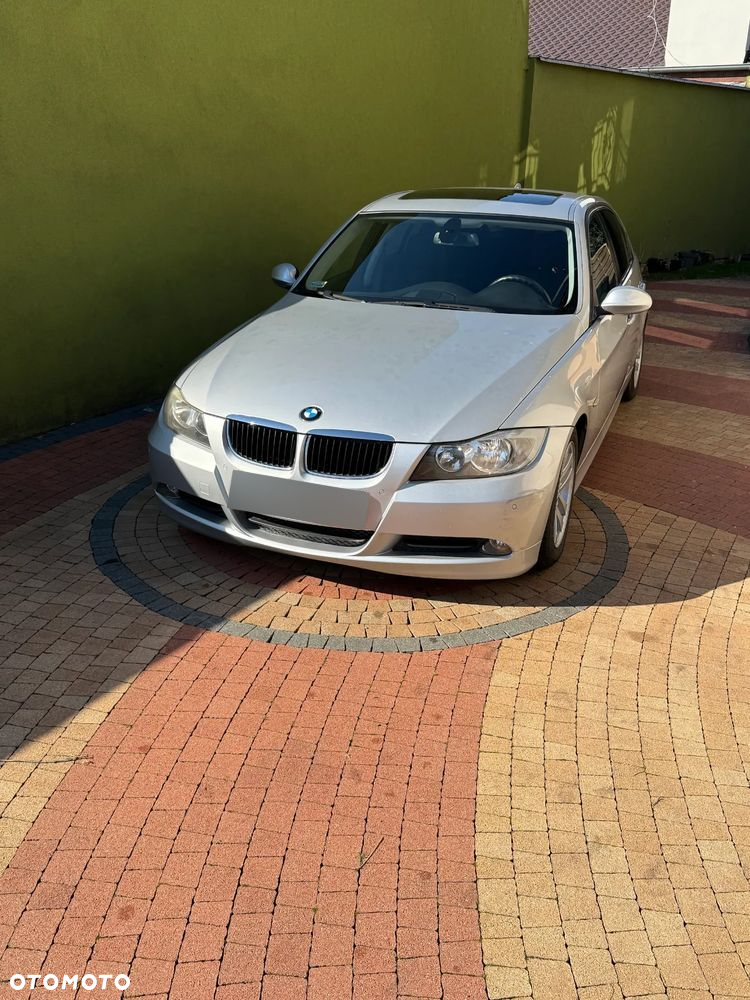 BMW Seria 3 318i - 2