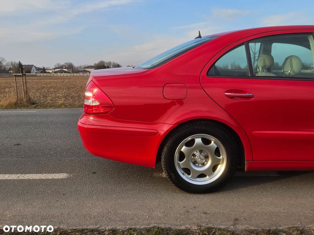 Mercedes-Benz Klasa E 320 Classic - 10