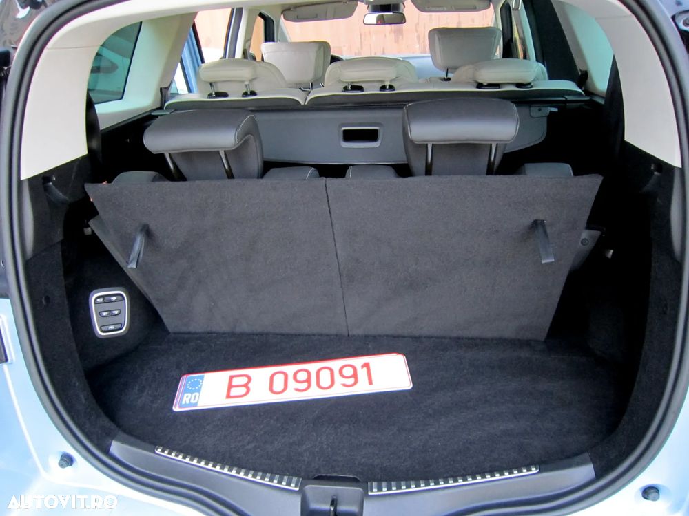 Renault Grand Scenic - 24