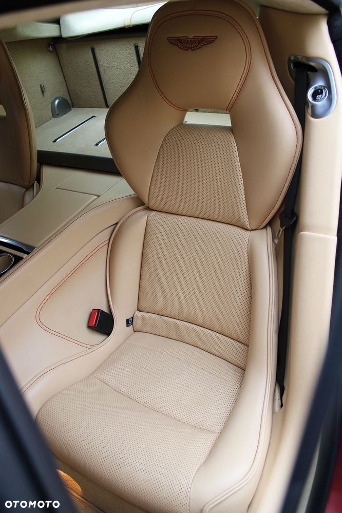 Aston Martin Rapide S - 13