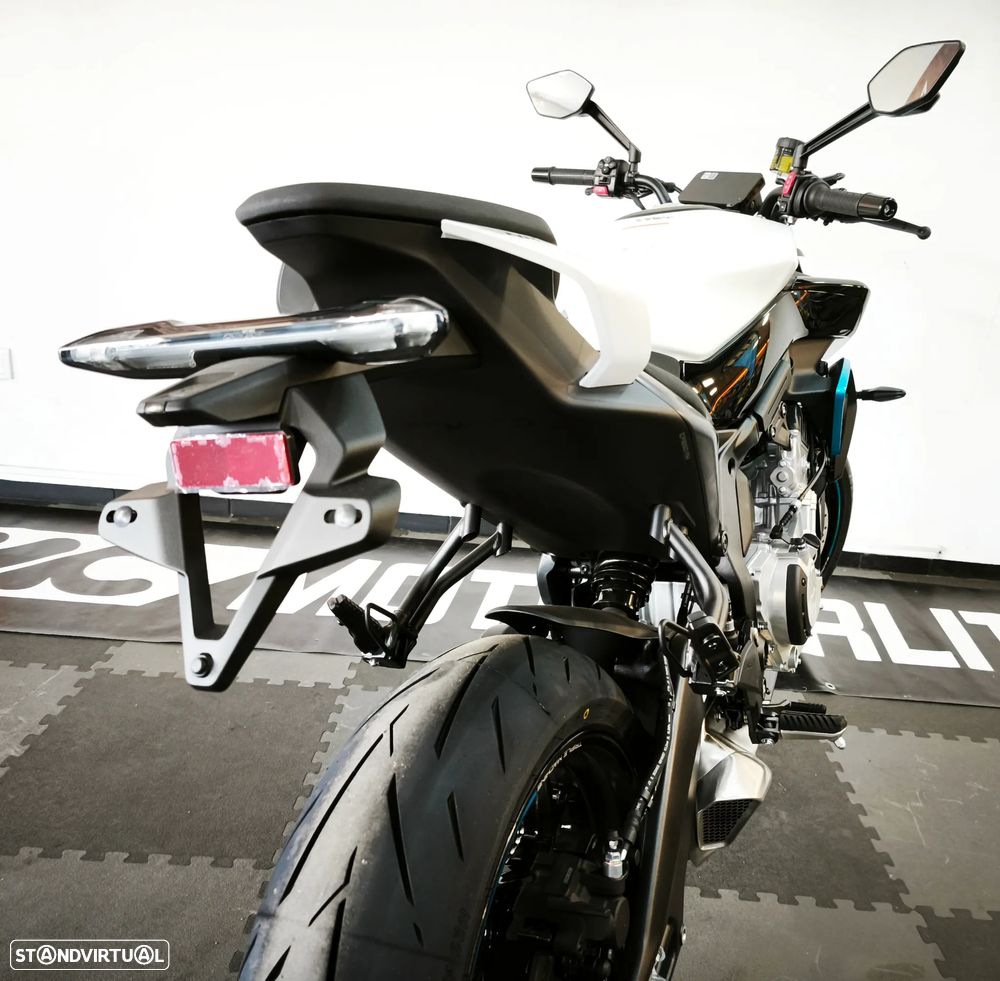CF Moto 675NK Z/MT/CB - 9