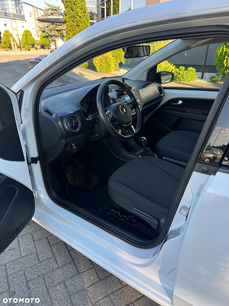 Volkswagen up! - 20