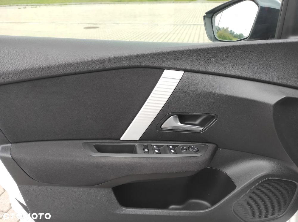 Citroën C4 BlueHDi 110 Stop&Start C-SERIES - 27