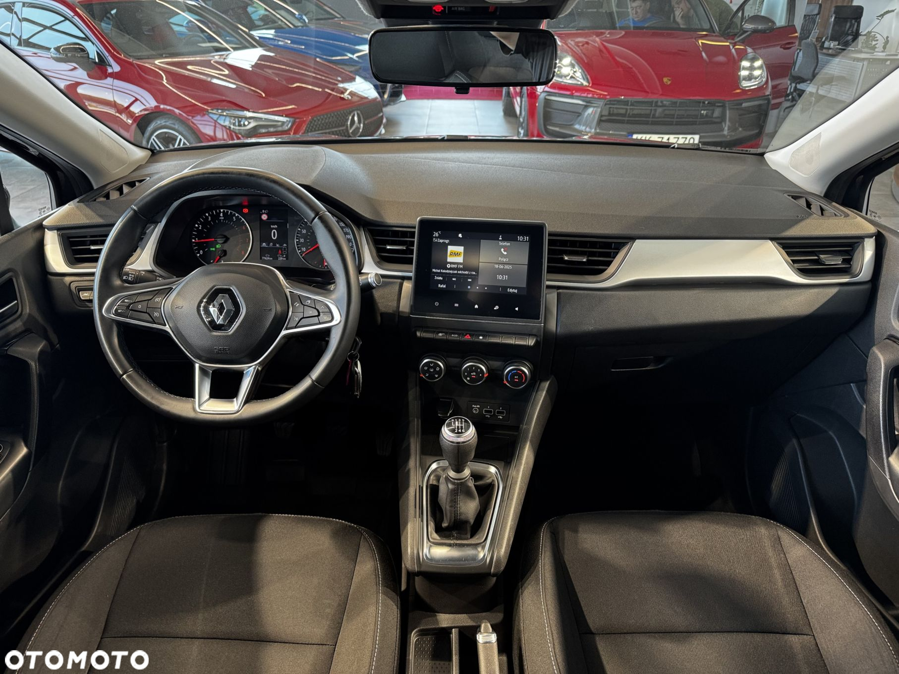 Renault Captur - 19