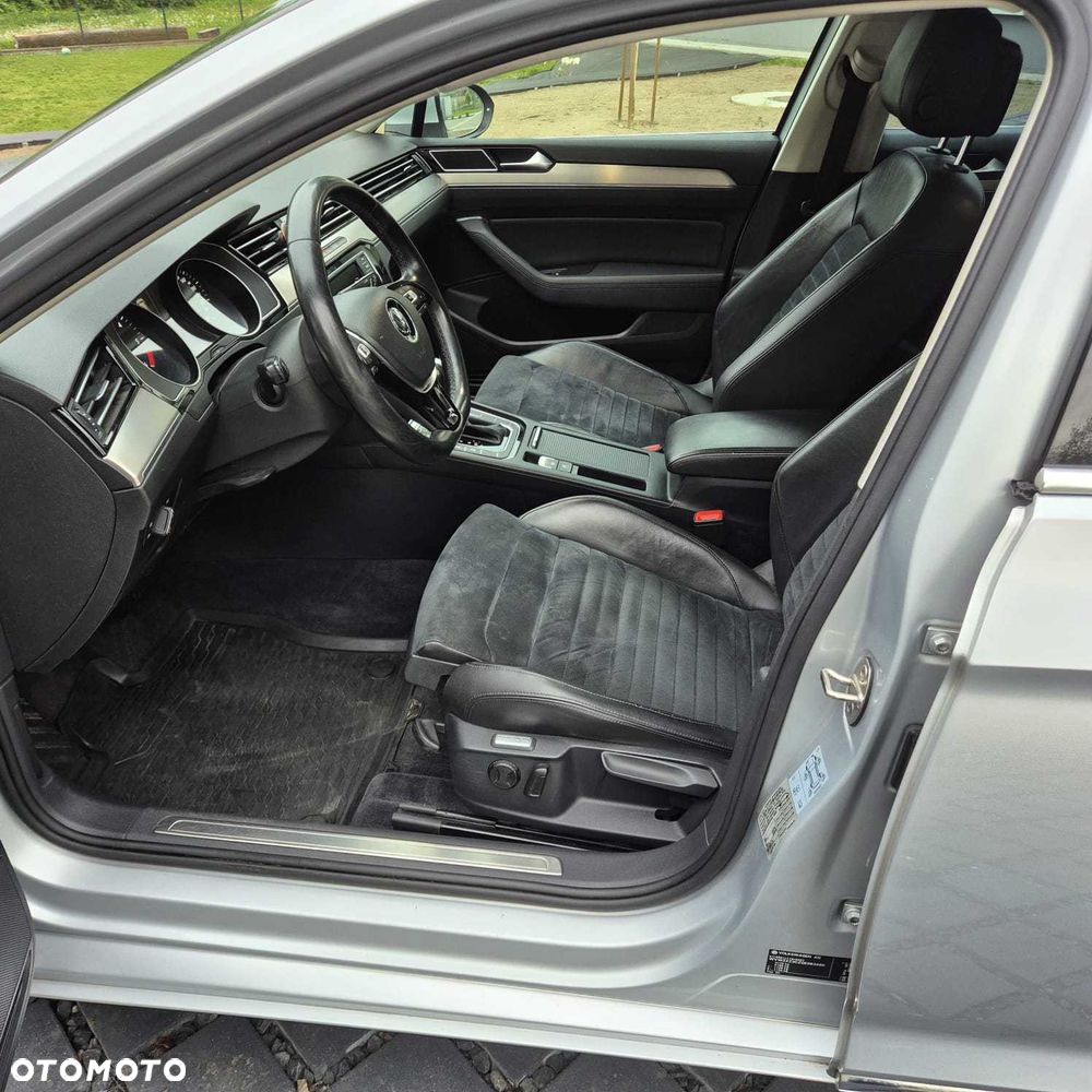 Volkswagen Passat - 5