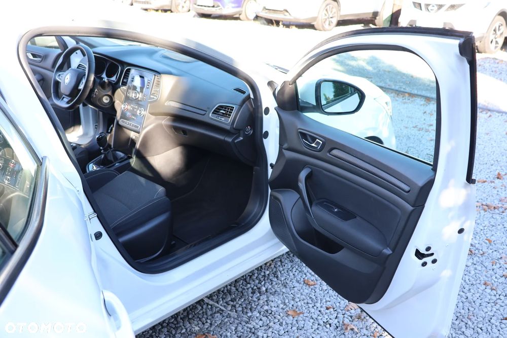 Renault Megane 1.3 TCe FAP Intens - 11