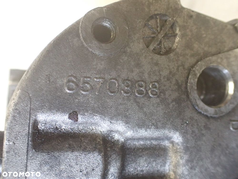 SPRĘŻARKA KLIMATYZACJI RENAULT LAGUNA 2.2 - 5