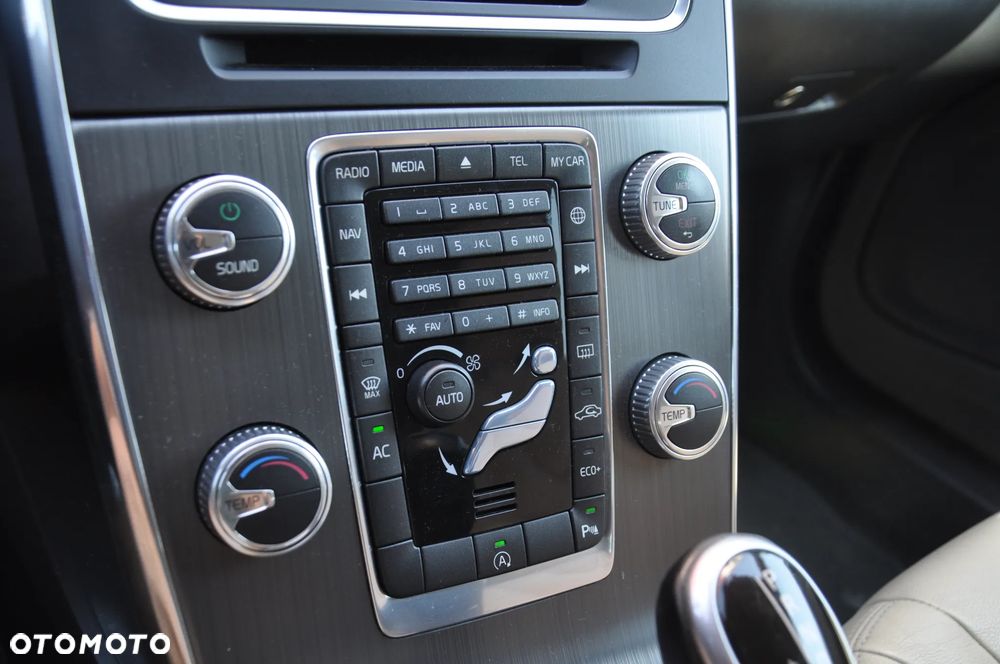 Volvo V60 D3 Geartronic Linje Business - 36
