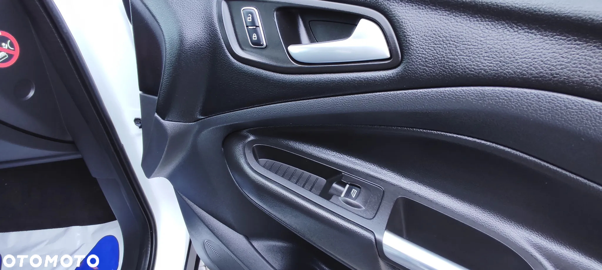 Ford Kuga - 35