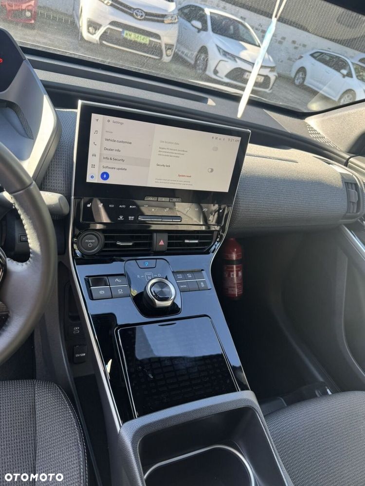 Toyota bZ4X 71.4kWh Prestige - 12