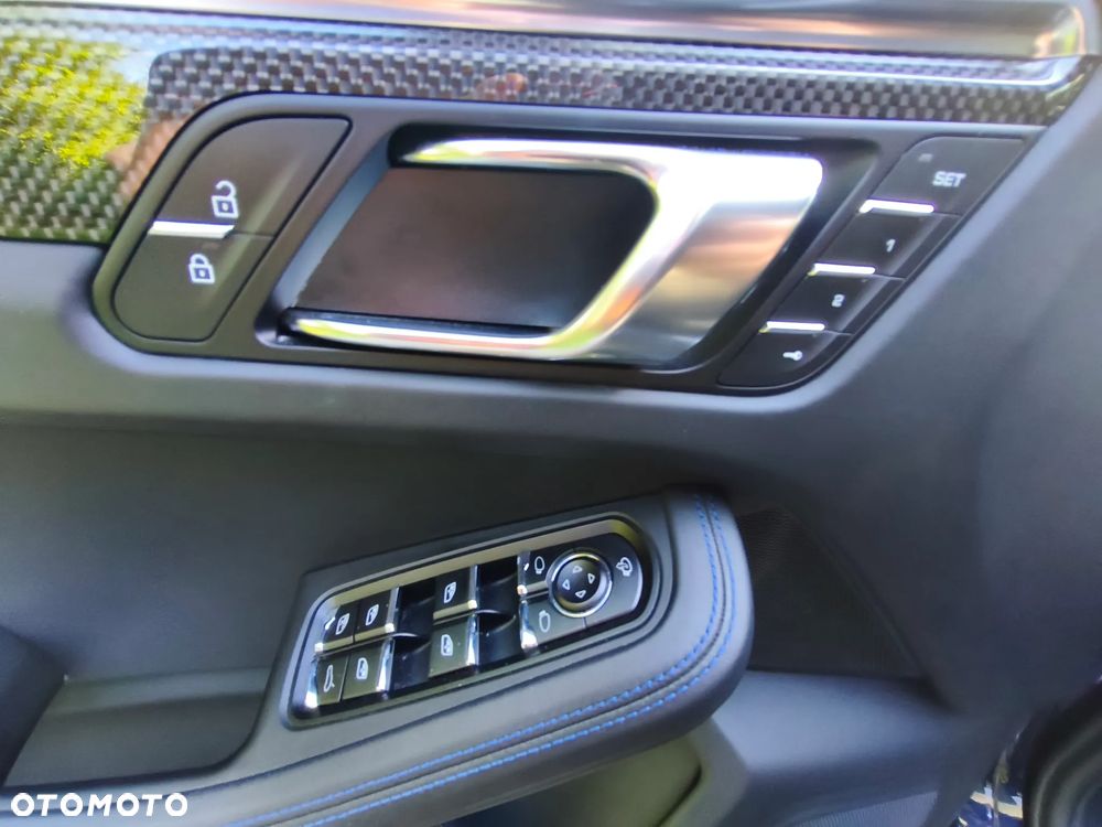 Porsche Macan - 14