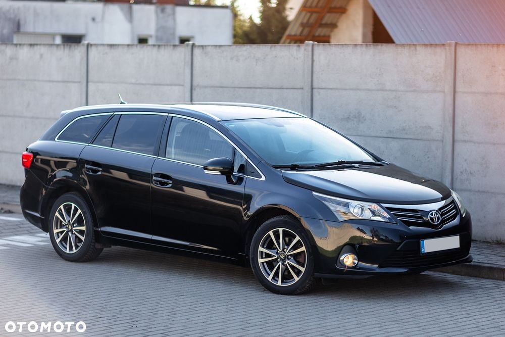 Toyota Avensis 2.2 D-4D Executive - 7