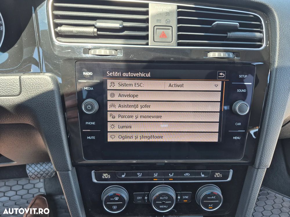 Volkswagen Golf - 21