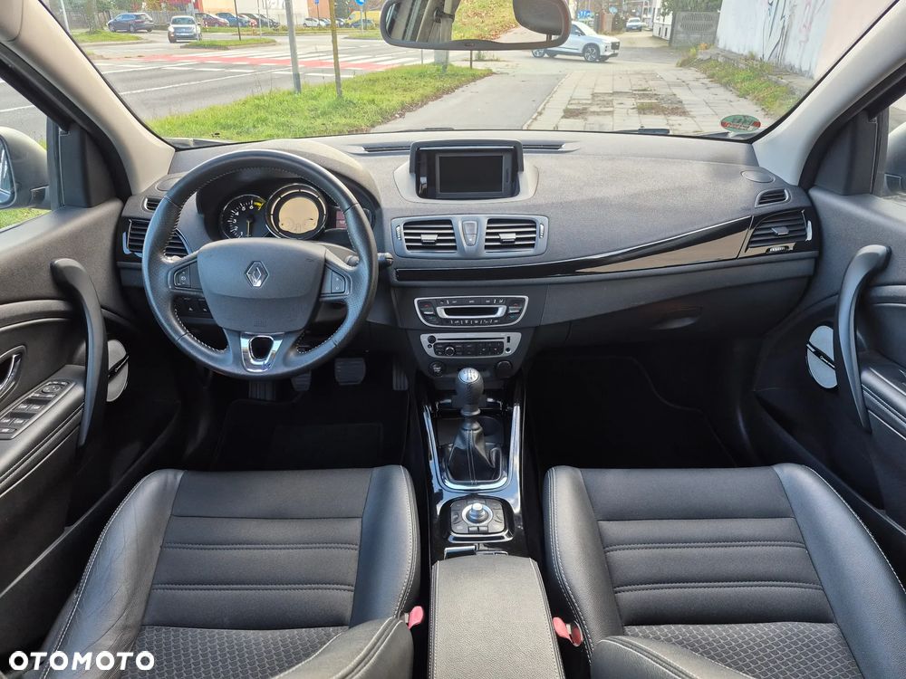 Renault Megane Grandtour ENERGY TCe 130 Start & Stop Bose Edition - 26