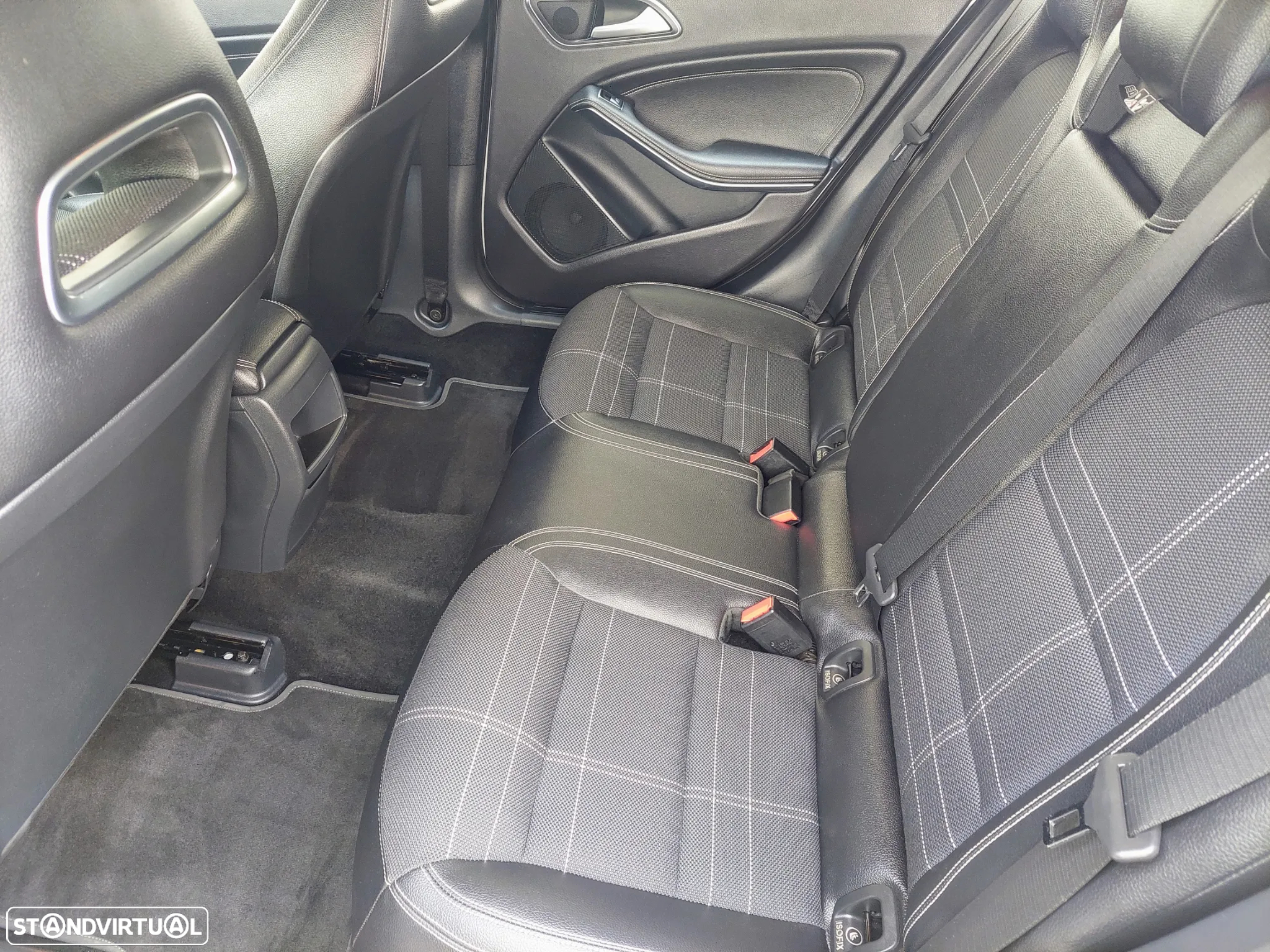 Mercedes-Benz A 180 d Urban Aut. - 54