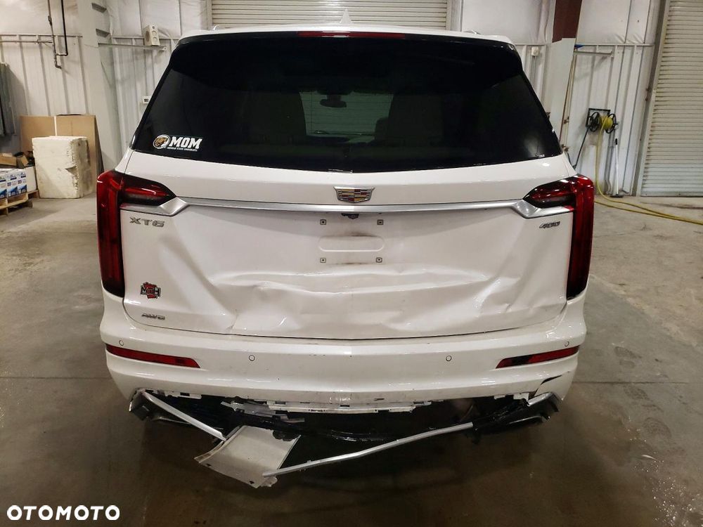 Cadillac XT6 - 5