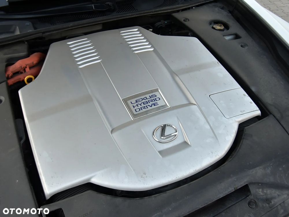 Lexus LS 600h Superior - 39