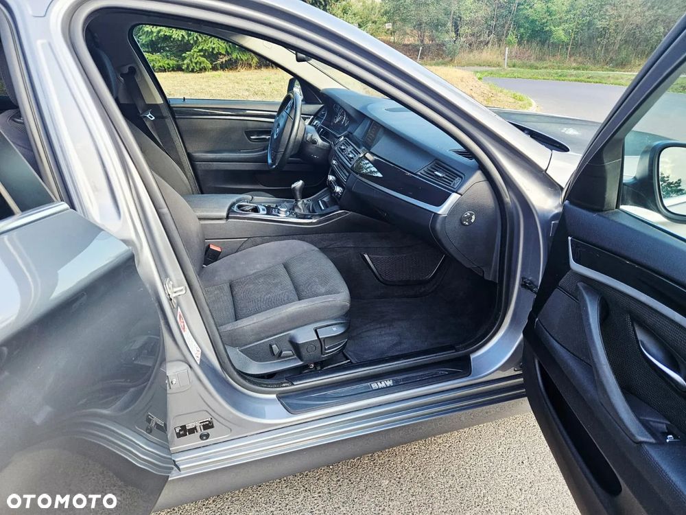 BMW Seria 5 520d - 17