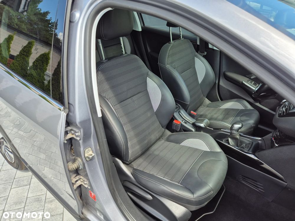 Peugeot 2008 1.2 Pure Tech Crossway S&S - 21