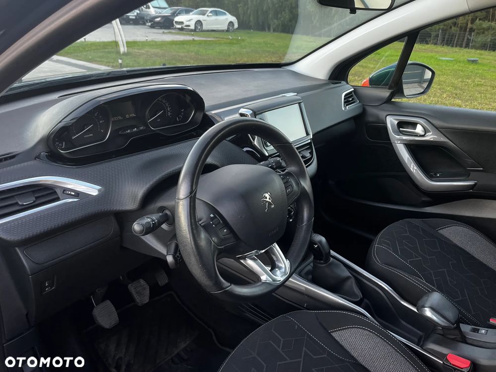 Peugeot 2008 PureTech 82 Allure - 11