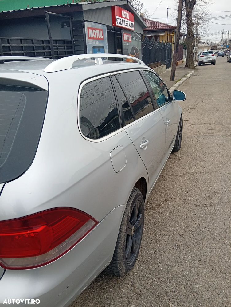 Volkswagen Golf 1.6 TDI DPF BlueMotion Technology Highline - 3