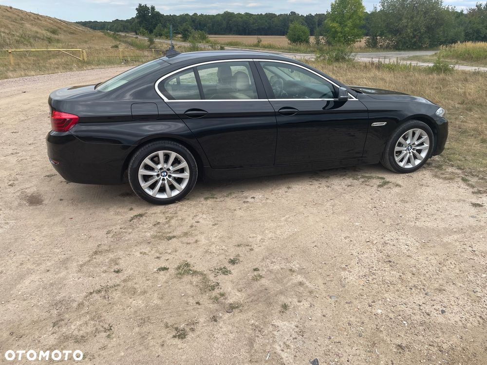 BMW Seria 5 520d xDrive - 3