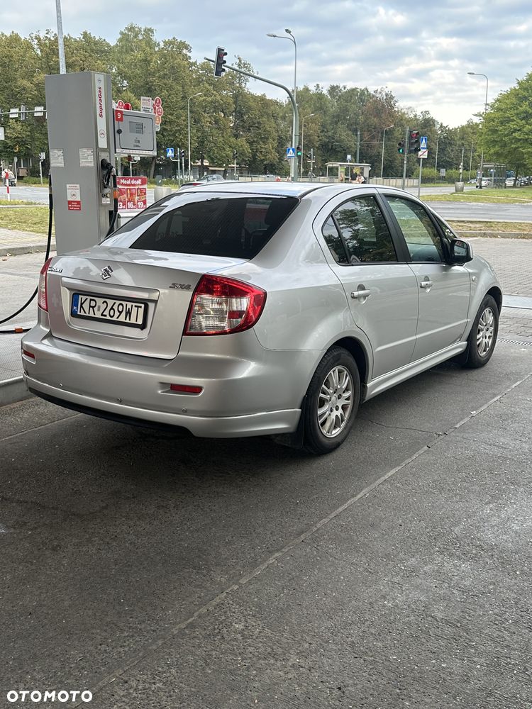 Suzuki SX4 1.6 GS/Premium - 3