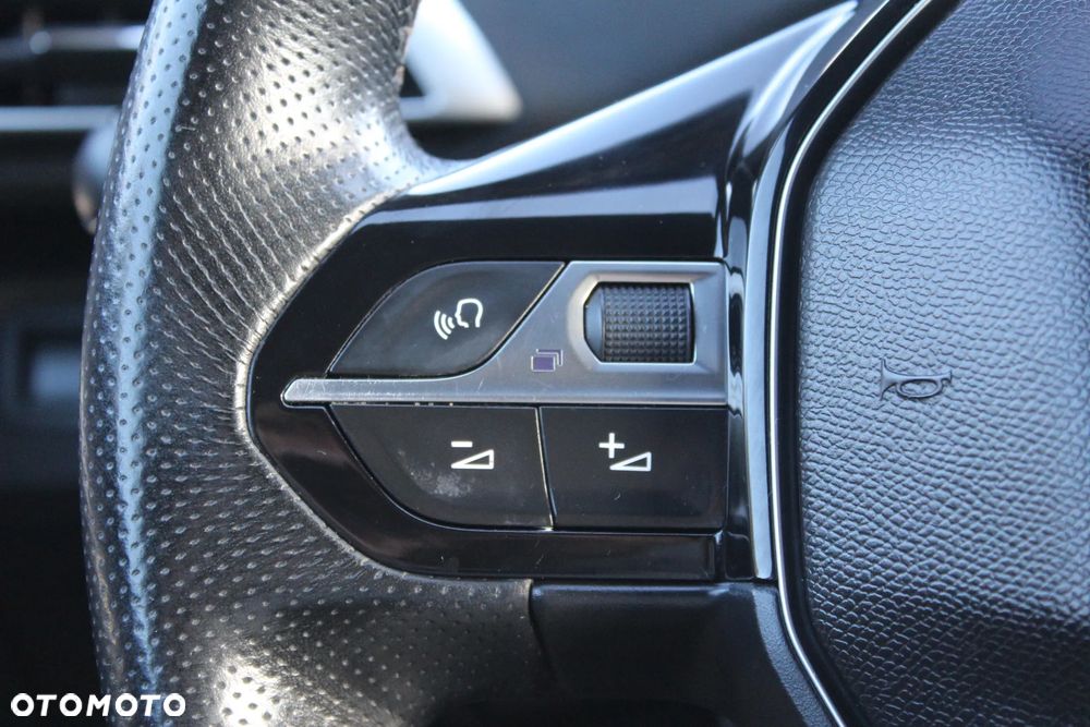 Peugeot 5008 2017