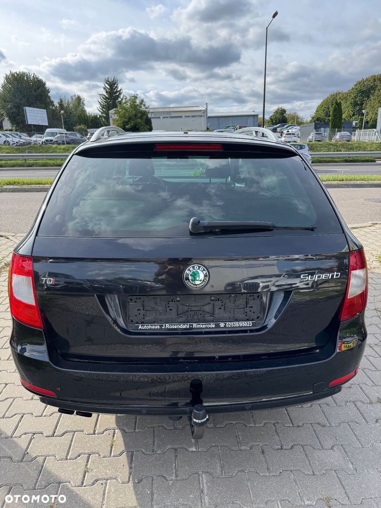 Skoda Superb 2.0 TDI Elegance - 8