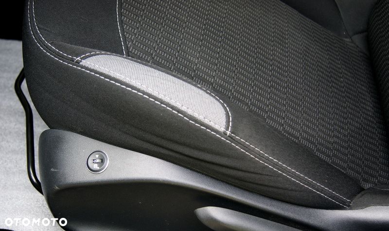 Peugeot 208 PureTech 82 Start & Stop Allure - 31