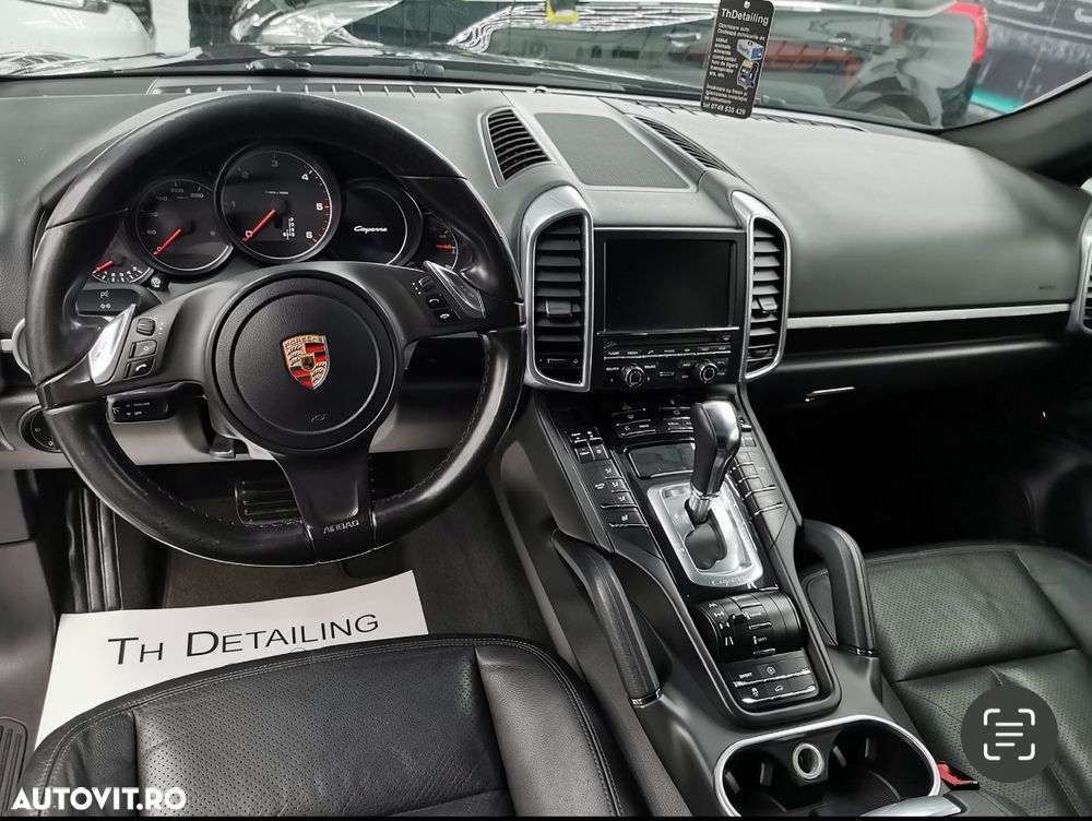 Porsche Cayenne - 6