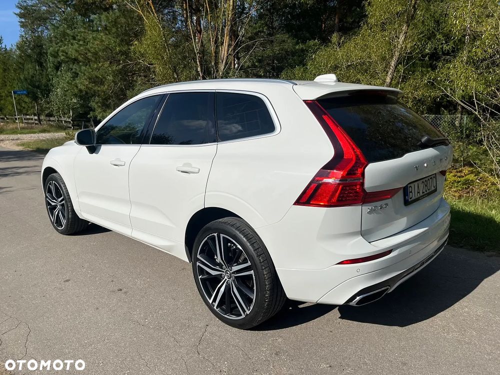Volvo XC 60 D5 AWD R-Design - 4