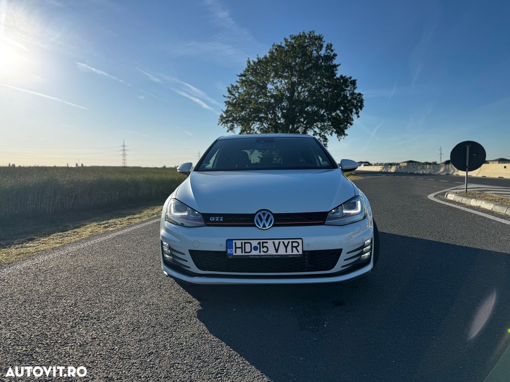 Volkswagen Golf 2.0 TSI BMT GTI - 3