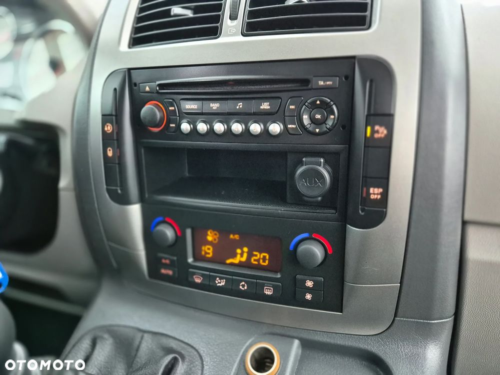 Peugeot Expert (8-Sitze) - 33