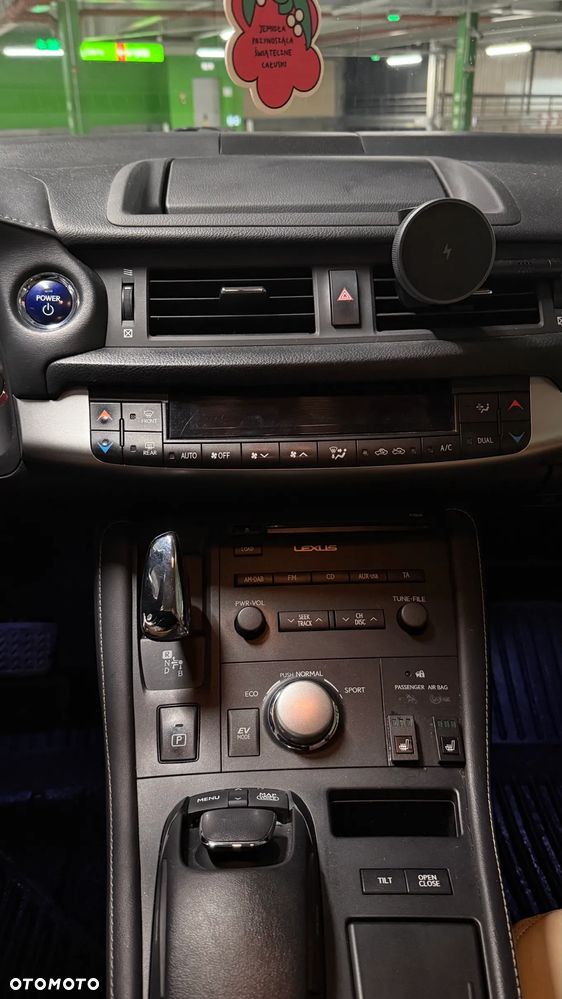 Lexus CT 200h Comfort - 11