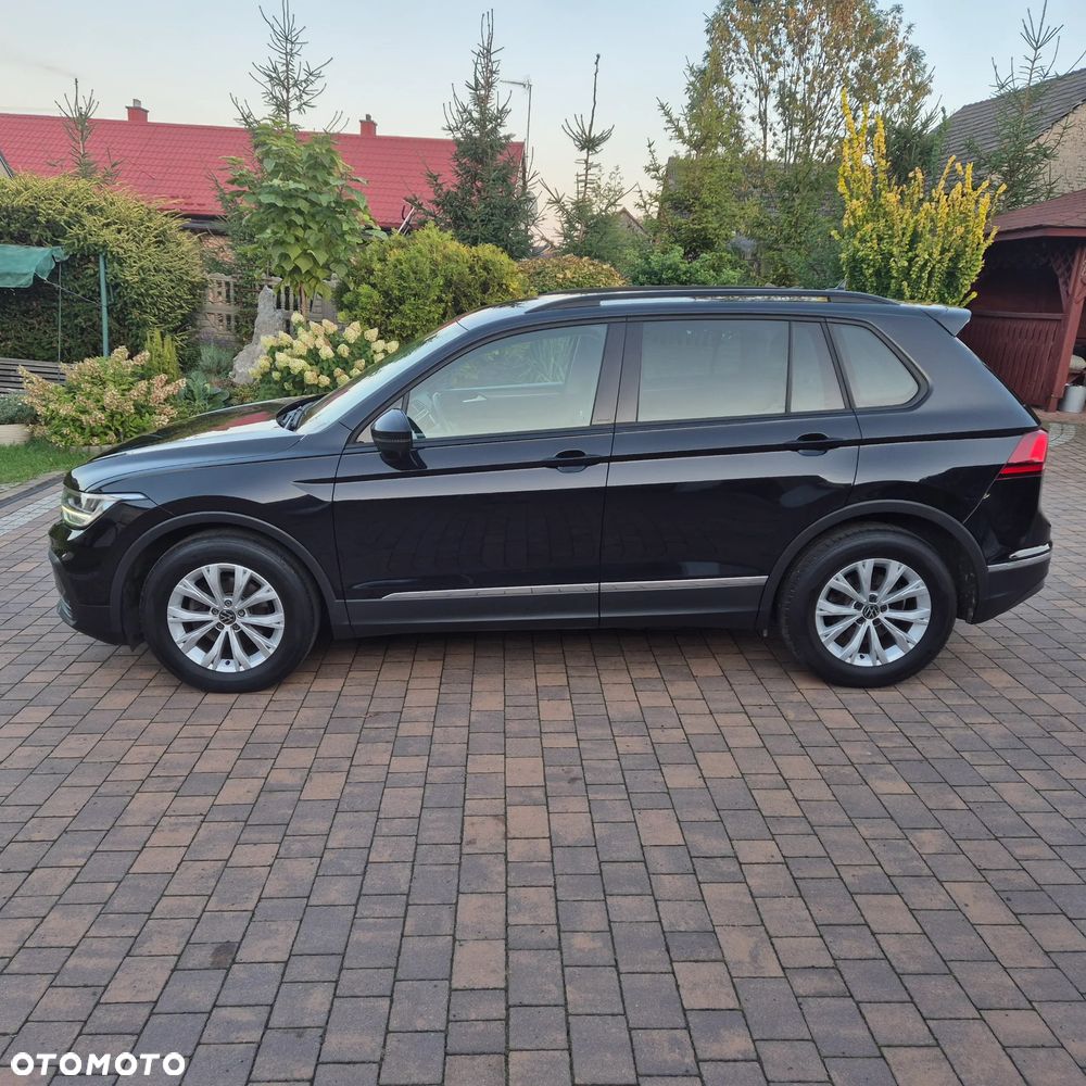 Volkswagen Tiguan - 11