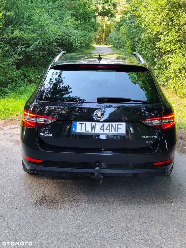 Skoda Superb 2.0 TDI 4x4 Ambition DSG - 29