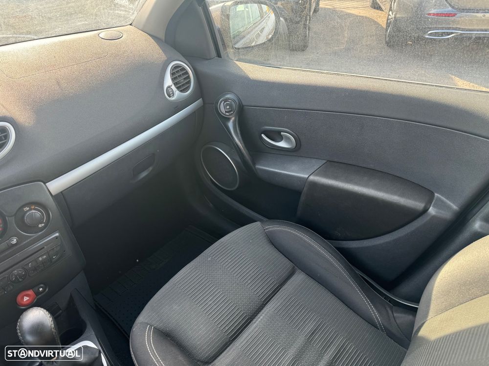 Renault Clio Break 1.2 16V Dynamique - 14