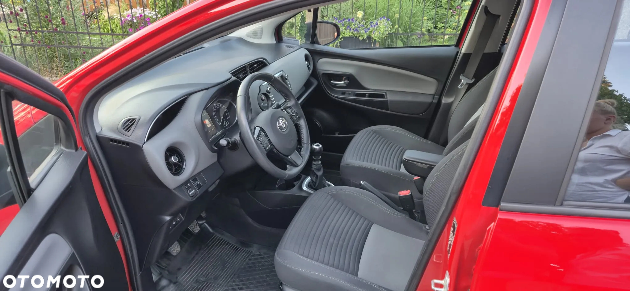 Toyota Yaris 1.5 Premium - 7