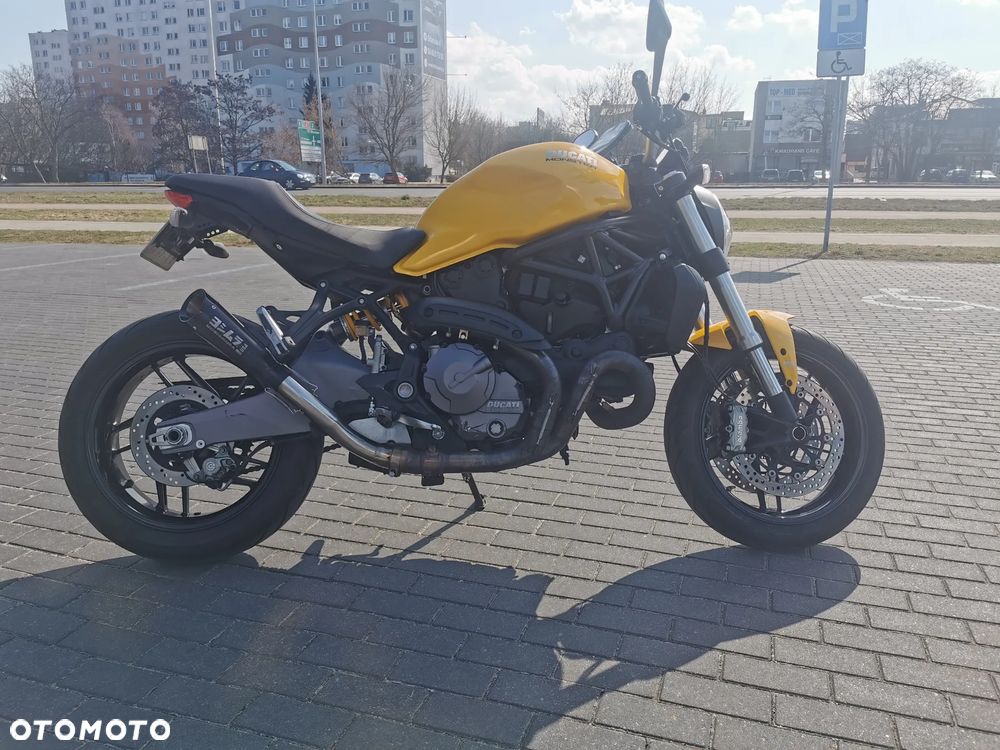 Ducati Monster - 4
