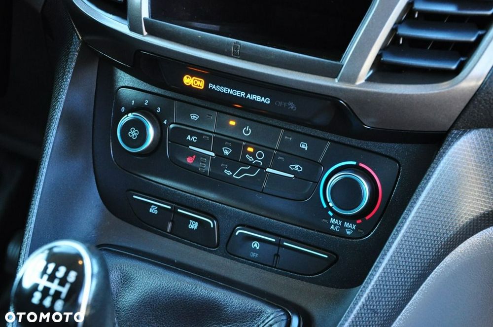 Ford Transit Connect - 26