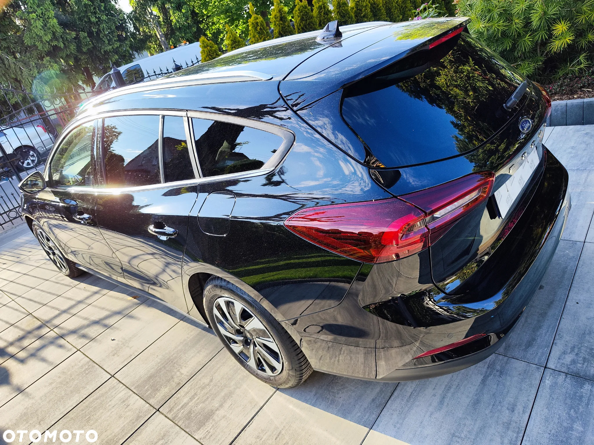 Ford Focus 1.0 EcoBoost Hybrid TITANIUM - 8