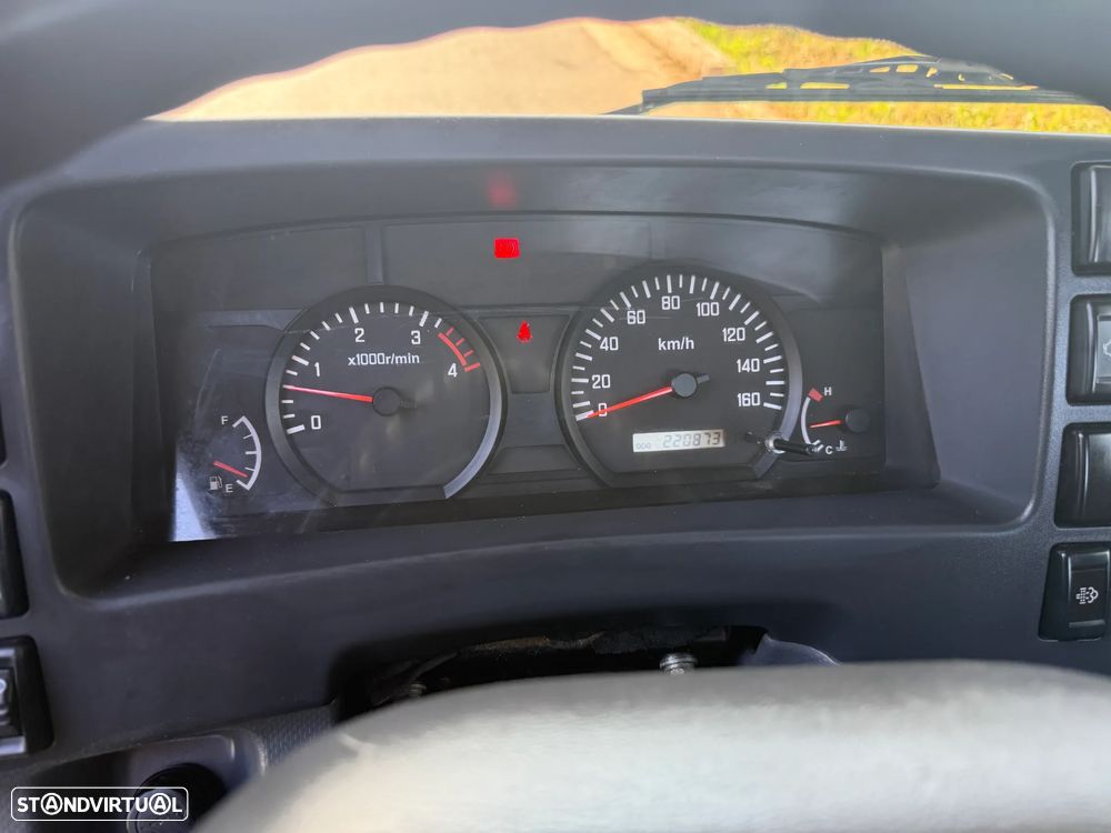 Isuzu NLR 3.0 35.150 Ch. Curto - 2
